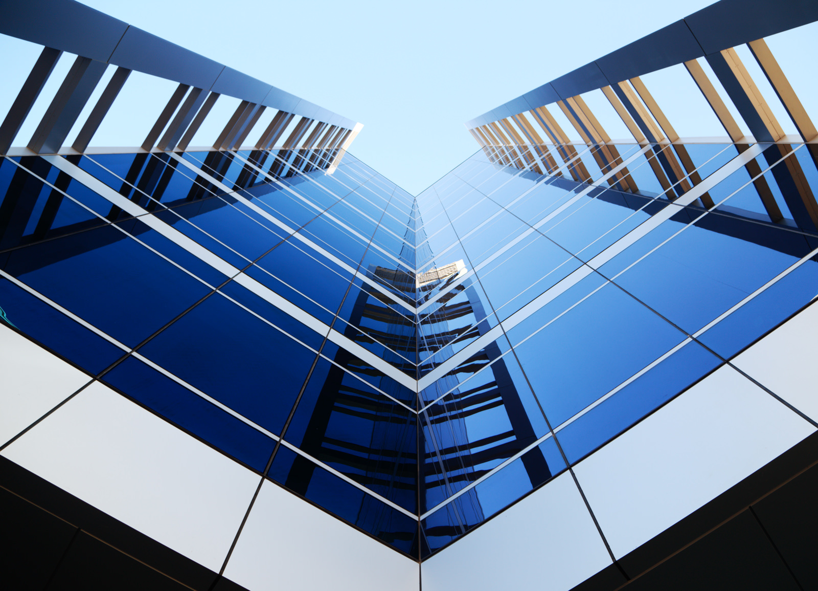 Corner of Silicon Valley Bank at Rio Salado
