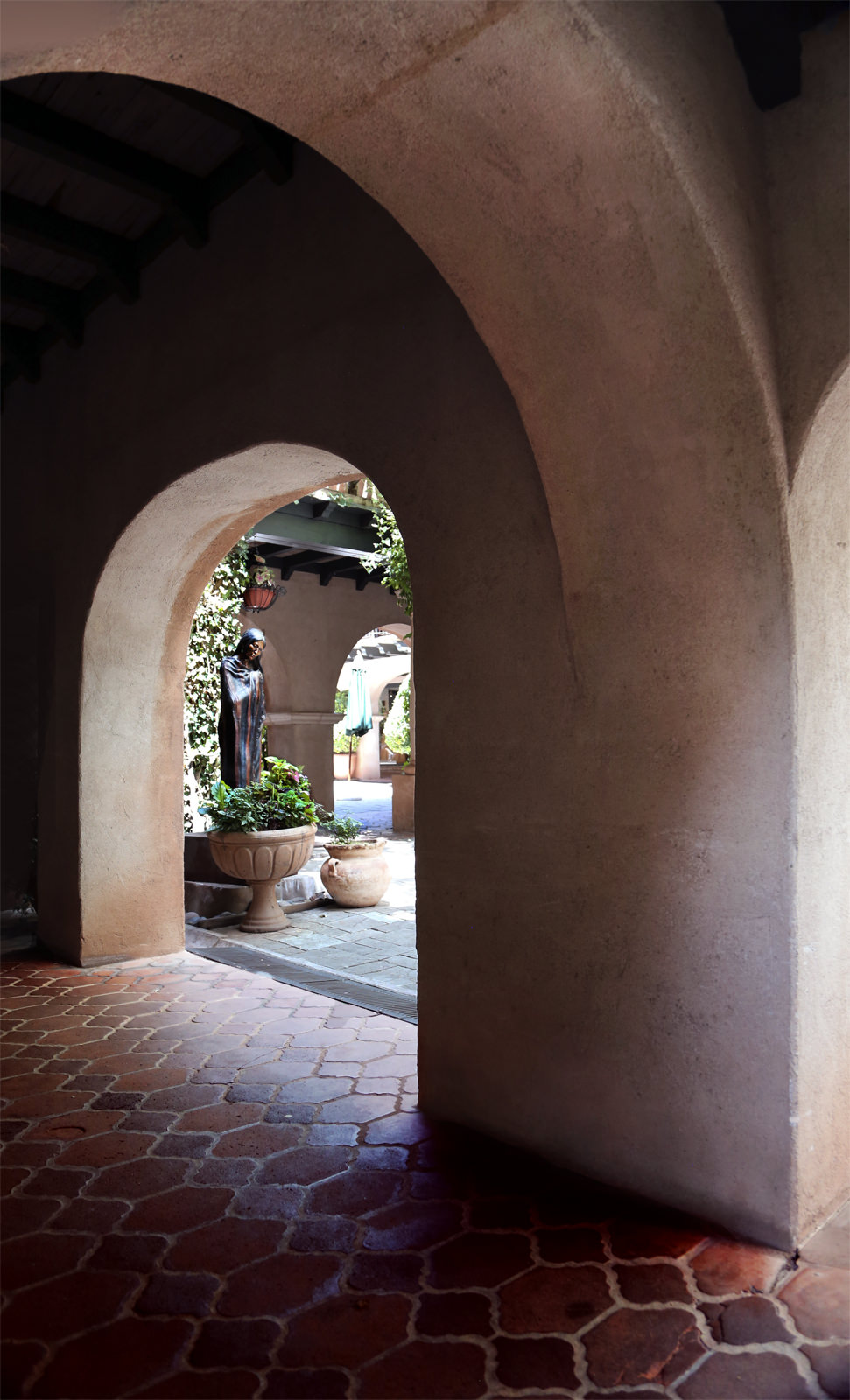 Arches at Tlaquepaque