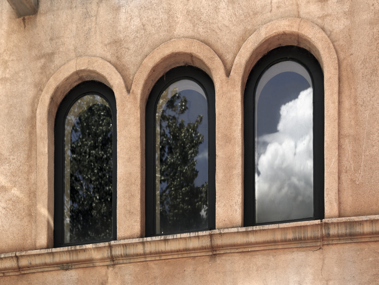 Arched Windows at Tlaquepaque