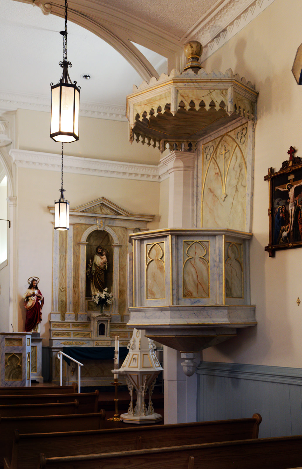Interior Right: Elevated Ambo