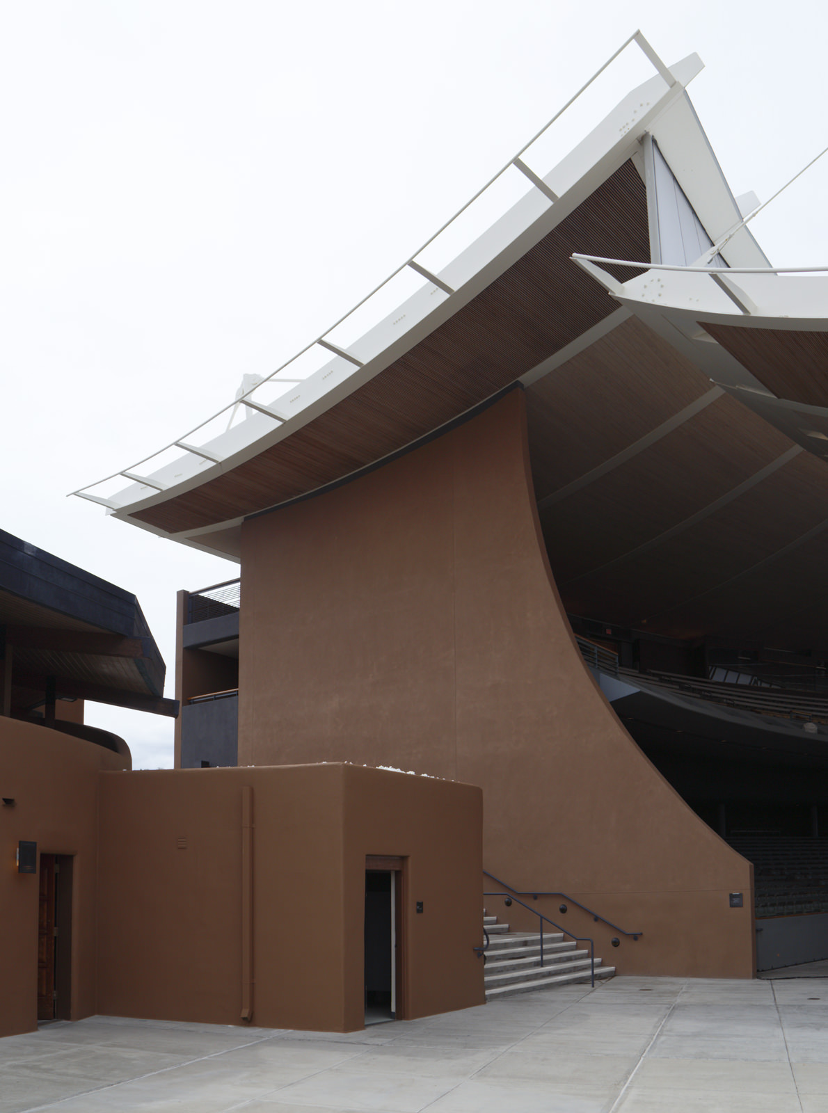 Stationary and Suspended Roof