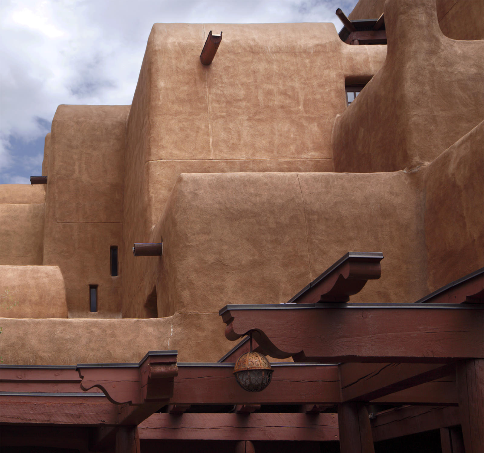 Pueblo Multilevel Structure