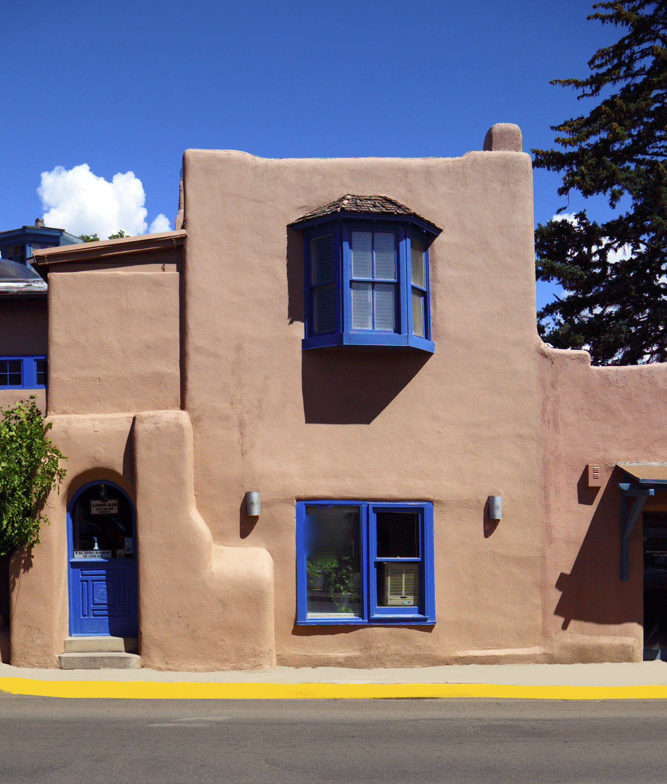 Modern Pueblo Style